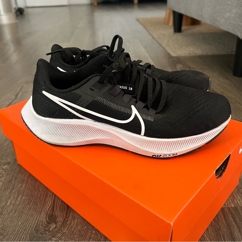 Nike Air Zoom Pegasus 38- 6.5